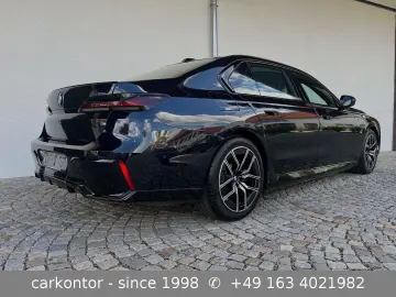 BMW i7 xDr. 60  M SPORT PRO THEATRE EXECUTIVE LOUNGE