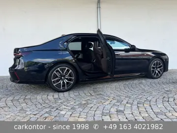 BMW i7 xDr. 60  M SPORT PRO THEATRE EXECUTIVE LOUNGE