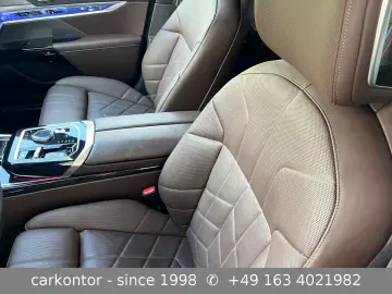 BMW i7 xDr. 60  M SPORT PRO THEATRE EXECUTIVE LOUNGE