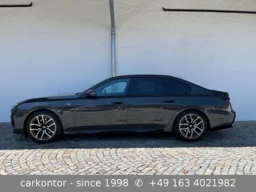 BMW 740d xDr.  M SPORT FOND ENT LOUNGE SEAT 2025 SKY
