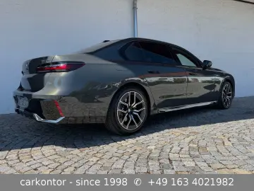 BMW 740d xDr.  M SPORT FOND ENT LOUNGE SEAT 2025 SKY