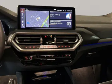 BMW X4 xDrive30i M Sport AHK LiveCockpitProf Laser