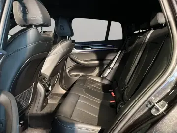 BMW X4 xDrive30i M Sport AHK LiveCockpitProf Laser