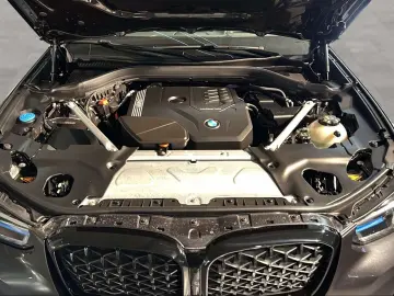 BMW X4 xDrive30i M Sport AHK LiveCockpitProf Laser