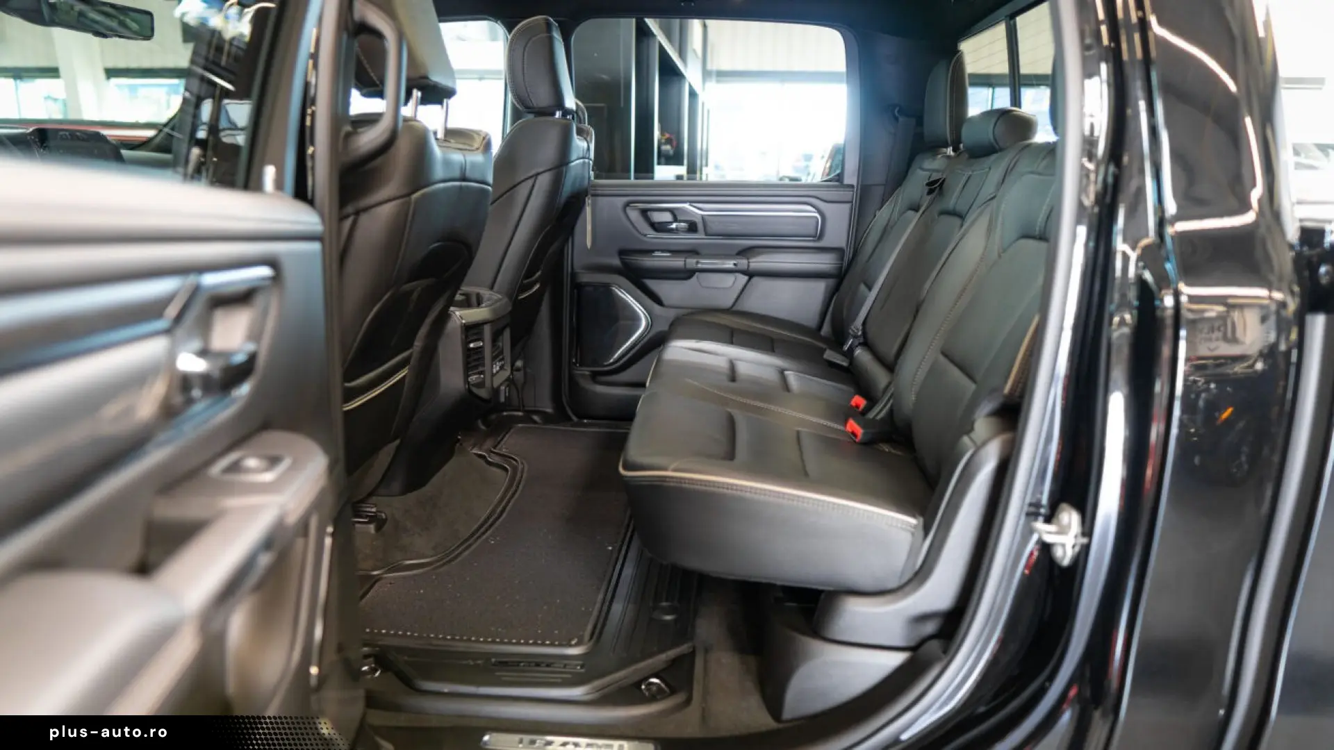 RAM 1500 LIMITED LIFT EDITION   HEMI V8   NIGHT EDITION