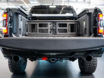 RAM 1500 LIMITED LIFT EDITION   HEMI V8   NIGHT EDITION