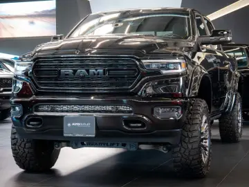 RAM 1500 LIMITED LIFT EDITION   HEMI V8   NIGHT EDITION