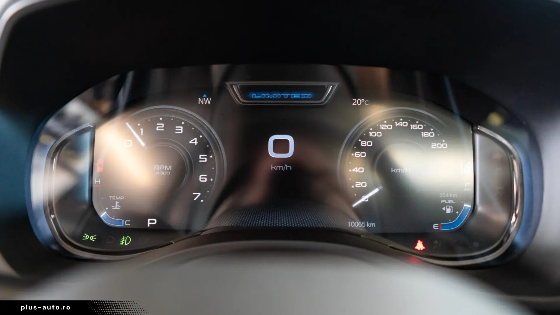 RAM 1500 LIMITED LIFT EDITION   HEMI V8   NIGHT EDITION