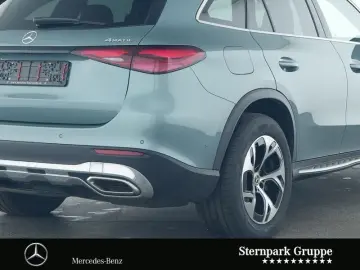 MERCEDES-BENZ GLC 300 de 4M AdvancedPLUS Pano AHK Distro 360