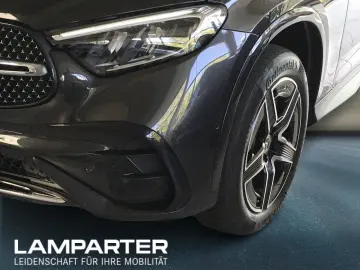 MERCEDES-BENZ GLC 300 e 4M AMG NAV LED DIS TOT MEM A…