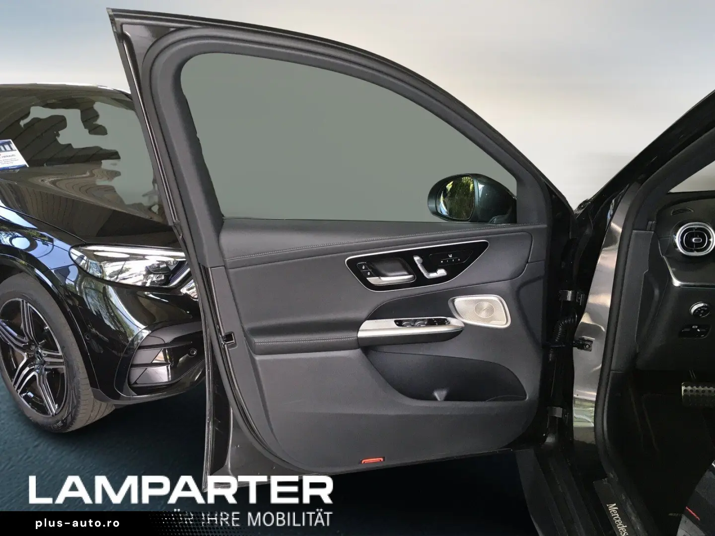 MERCEDES-BENZ GLC 300 e 4M AMG NAV LED DIS TOT MEM A&hellip;