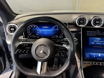 MERCEDES-BENZ GLC 300 de AMG 4M Leder 360  eleHe Sou…
