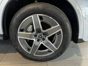 MERCEDES-BENZ GLC 300 de AMG 4M Leder 360  eleHe Sou…
