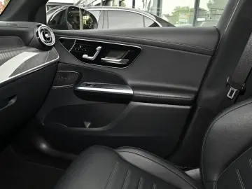 MERCEDES-BENZ GLC 300 de 4M AMG Sport Premium NIGHT …