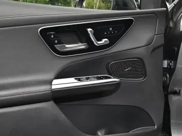 MERCEDES-BENZ GLC 300 de 4M AMG Sport Premium NIGHT …