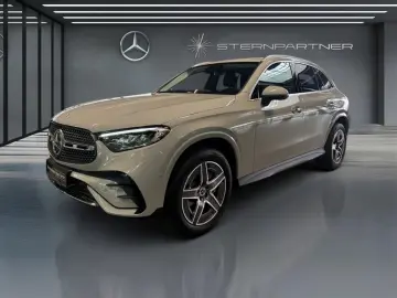 MERCEDES-BENZ GLC 300 e 4M AMG LED AMBIE BURM®3D 360 KAM AHK