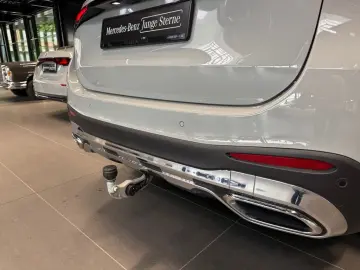 MERCEDES-BENZ GLC 300 e 4M AMG LED AMBIE BURM®3D 360 KAM AHK