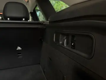 MERCEDES-BENZ GLC 300 e 4M AMG LED AMBIE BURM®3D 360 KAM AHK