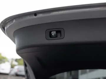 MERCEDES-BENZ GLC 300 de 4M AMG-Sport 360 Pano Burm …