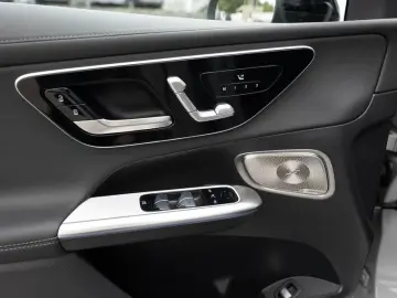 MERCEDES-BENZ GLC 300 de 4M AMG-Sport 360 Pano Burm …