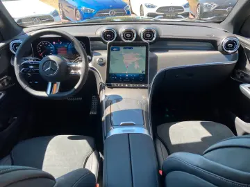 MERCEDES-BENZ GLC 300 de 4M AMG Line DIGITAL LIGHT A…