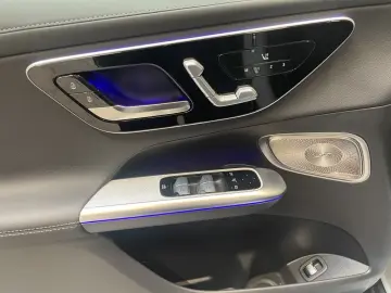 MERCEDES-BENZ GLC 300 de 4M AMG DIGITAL DISTRONIC NA…