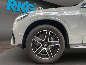 MERCEDES-BENZ GLC 300 de 4M AMG DIGITAL DISTRONIC NA…