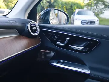 MERCEDES-BENZ GLC 300 de 4M AMG Sport Premium  NIGHT…