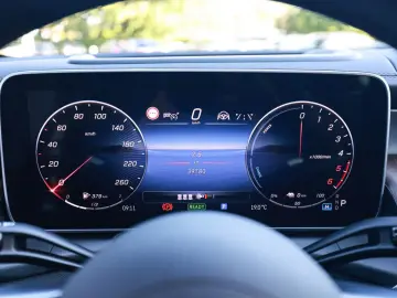 MERCEDES-BENZ GLC 300 de 4M AMG Sport Premium  NIGHT…