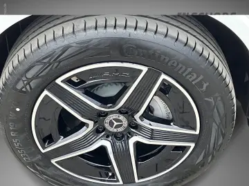 MERCEDES-BENZ GLC 300 de 4M AMG Line Distronic AHK Keyless