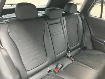 MERCEDES-BENZ GLC 300 de 4M AMG Line Distronic AHK Keyless