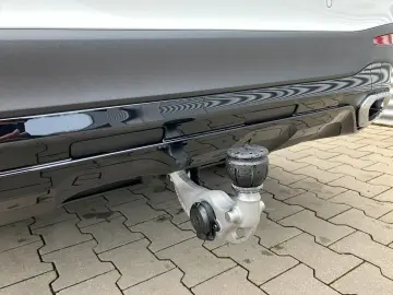 MERCEDES-BENZ GLC 300 de 4M AMG Line Distronic AHK Keyless