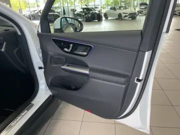 MERCEDES-BENZ GLC 300 de 4M AMG PREMIUM Pano AHK 360…