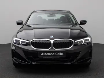 BMW 318i Sedan