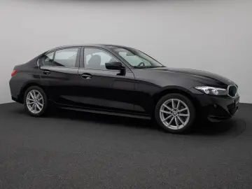 BMW 318i Sedan