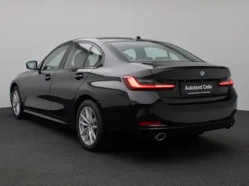 BMW 318i Sedan