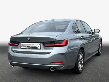 BMW 318d Sedan