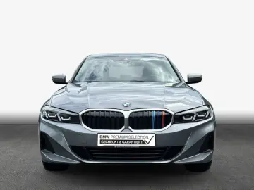 BMW 318d Sedan