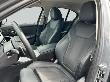 BMW 318d Sedan
