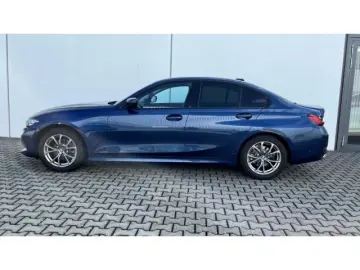 BMW 320d xDrive Sedan