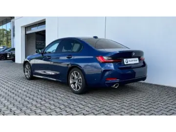 BMW 320d xDrive Sedan