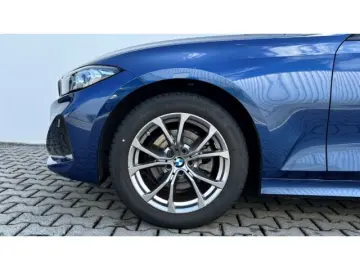 BMW 320d xDrive Sedan