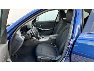 BMW 320d xDrive Sedan
