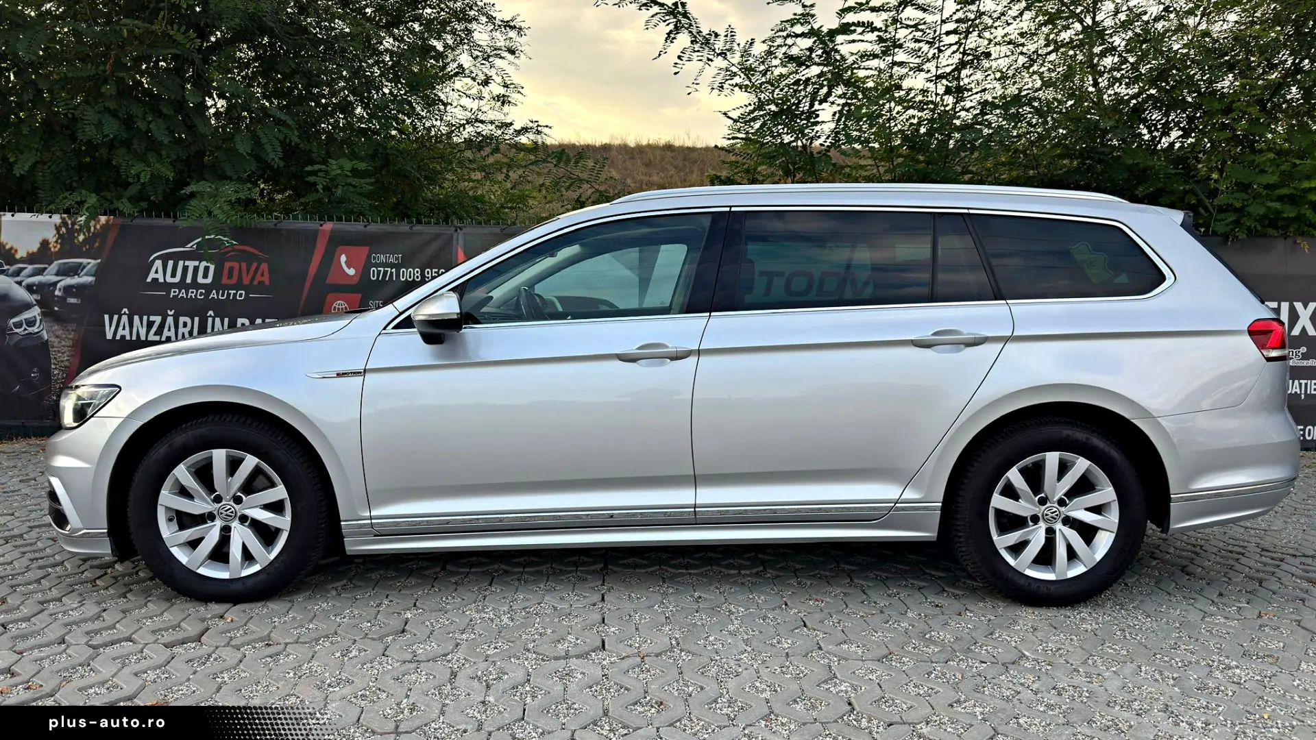 VW Passat Variant 2.0 TDI 4Motion DSG  R-Line Exterior