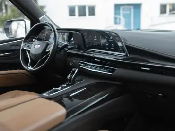 Cadillac Escalade 6.2 V8   7 LOCURI   HUD   360    PPF   4x4