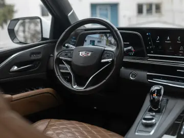Cadillac Escalade 6.2 V8   7 LOCURI   HUD   360    PPF   4x4