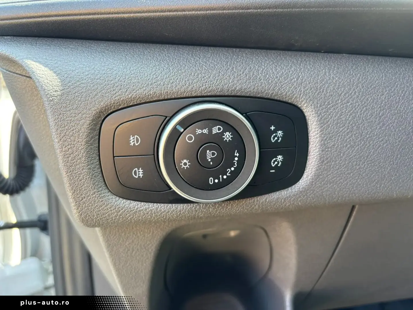 Ford Transit-Custom-