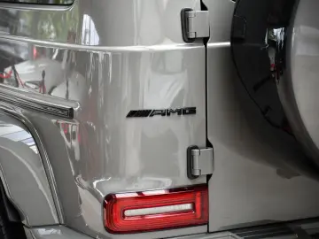 MERCEDES-BENZ G 63 AMG   G manufaktur   Sternenhimmel   Grey