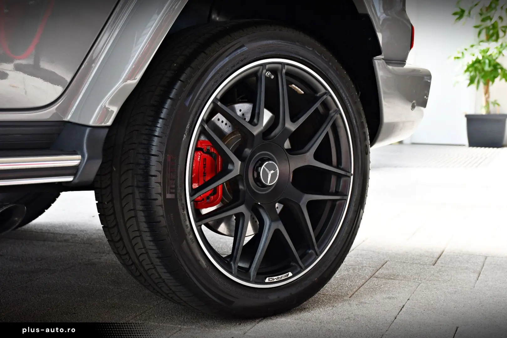 MERCEDES-BENZ G 63 AMG   G manufaktur   Sternenhimmel   Grey