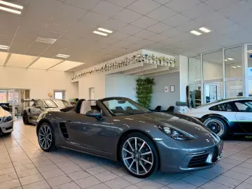 PORSCHE 718 Boxster 20 Zoll   BOSE   Bi-Color   PCM-Navi
